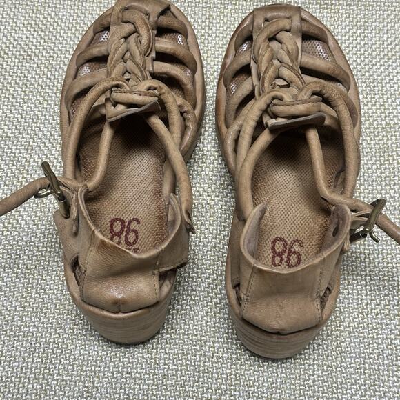 $260 Free People A.S. 98 Sandals Tan Strappy Ankle Sz 37 Comfy Wedge Beige - Picture 11 of 16